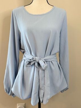 Mint Julep chic sky blue tunic top fabric belt & bow SZ SM